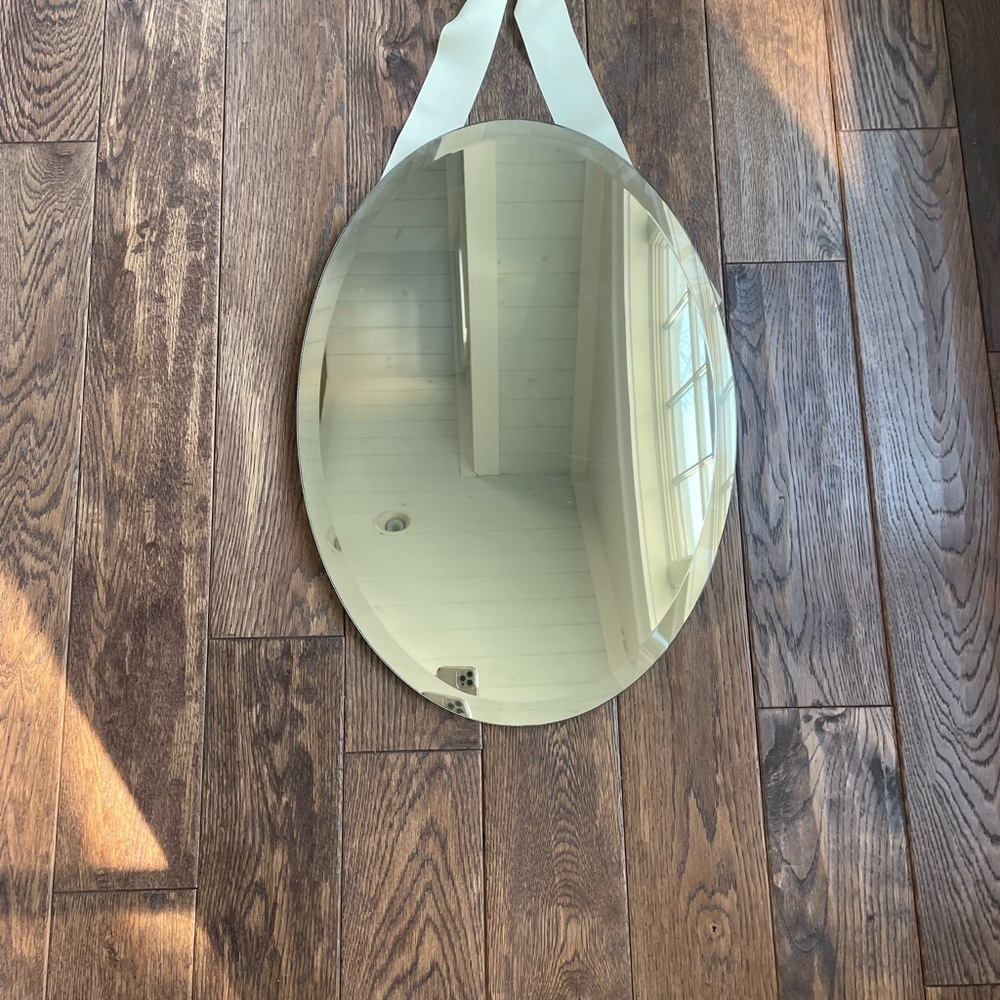 Pottery Barn Kids oval mirror. Excellent preowned condition.